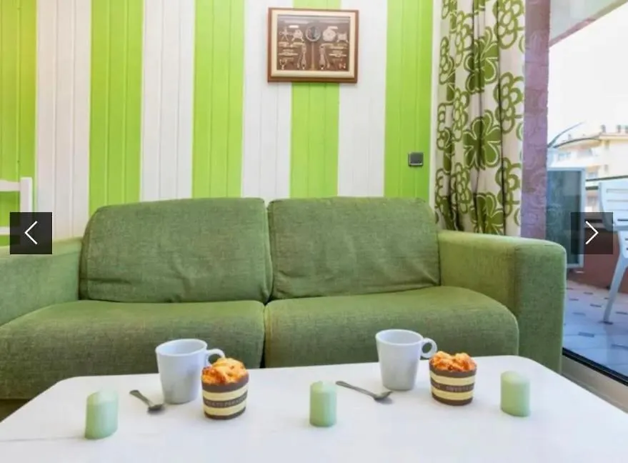 Apartamento Familiar contacts